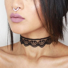 Load image into Gallery viewer, LACE CHOKER
