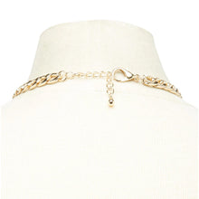 Load image into Gallery viewer, Gold Chain Link Necklace
